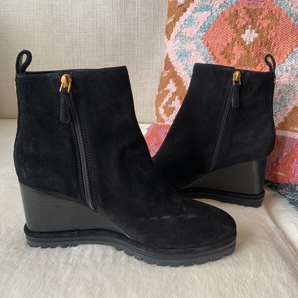NEW Tory Burch Lug Black Boot Sz. 9.5 Nordstrom - Picture 6 of 13